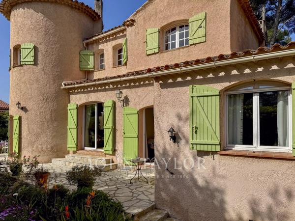Sanary-sur-Mer – Maison familiale avec piscine à quelques pas de la plage de Portissol