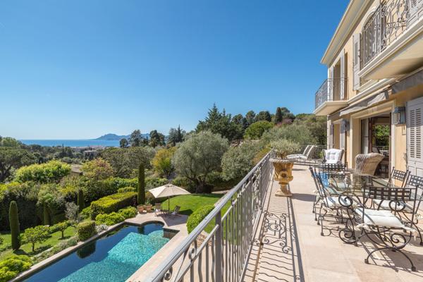 Cannes Californie villa d'exception vue mer panoramique