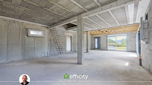 Maison
         5 pièces
        - 109 m² Exclusivité 265 000 € *