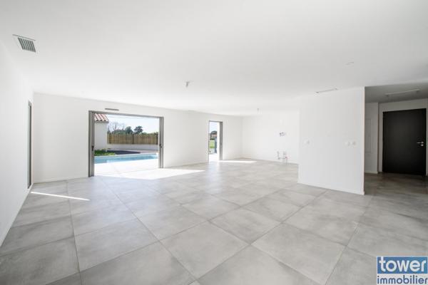 LAUNAGUET à 15 mn du CAPITOLE, MAISON de Plain Pied de 121 m² Neuve avec Piscine et Garage