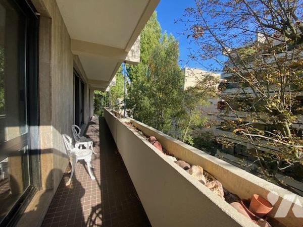  NEUILLY SUR SEINE - BOULEVARD DE LA SAUSSAYE - 6 PIECES - 182 m²