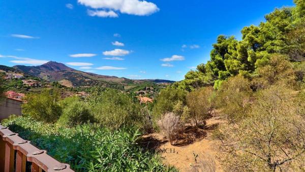 MAISON 4 FACES AVEC TERRASSE - JARDIN - PARKING