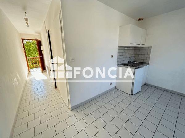 À vendre Studio 27.21 m² - ÉTréchy 91580