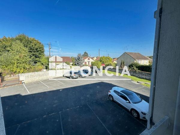 À vendre Studio 27.21 m² - ÉTréchy 91580