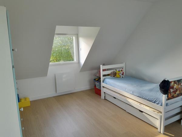 MAGNIFIQUE ET SPACIEUSE VILLA 192 M² AU SOL / 4/5 CHAMBRES / TERRAIN 7 600 M²