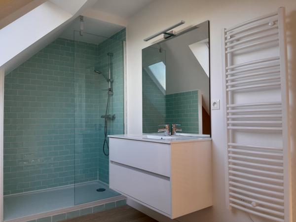 MAGNIFIQUE ET SPACIEUSE VILLA 192 M² AU SOL / 4/5 CHAMBRES / TERRAIN 7 600 M²