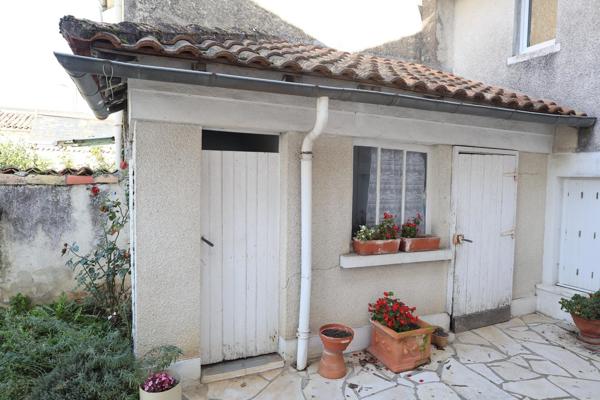 Maison 5 chambres à proximité des commerces et services