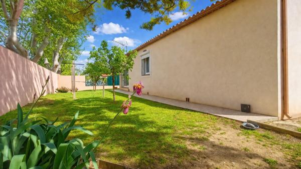 Narbonne (11100) Villa de Plain-pied 165m2 terrain 864m2 sans vis-à-vis.