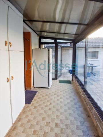 MONT-VALERIEN le calme parfait pour cet ensemble immobilier composé de 2 MAISONS