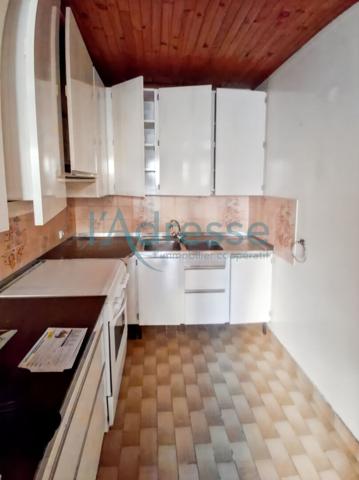 MONT-VALERIEN le calme parfait pour cet ensemble immobilier composé de 2 MAISONS