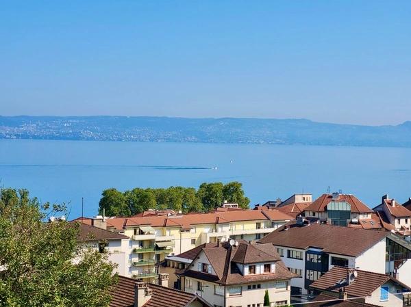 T4 RDC PROCHE CENTRE VILLE - VUE LAC - EVIAN LES BAINS (74)