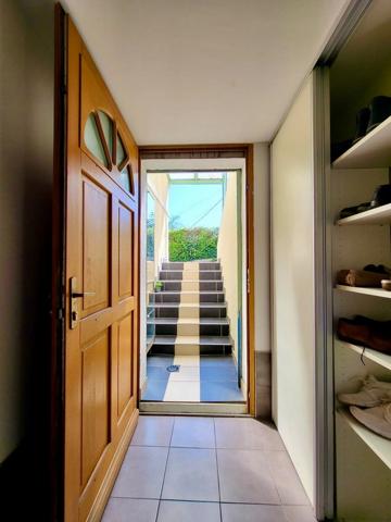T4 RDC PROCHE CENTRE VILLE - VUE LAC - EVIAN LES BAINS (74)
