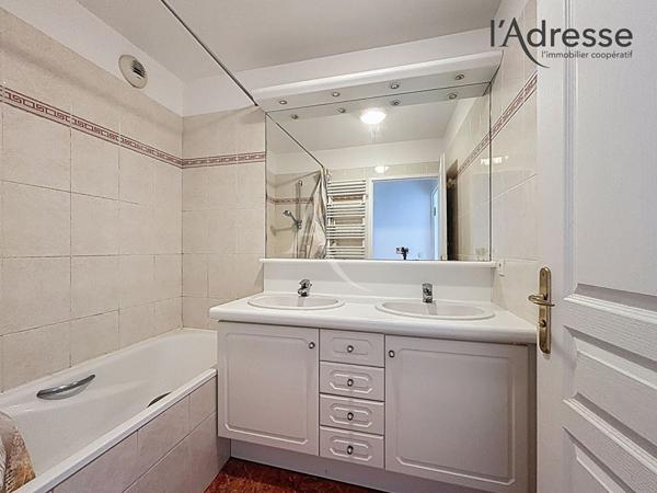 Suresnes - Marché Caron - 4 pièces de 94m² cave parking