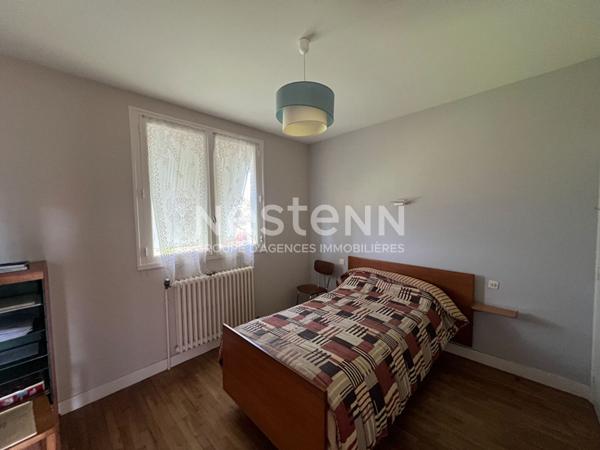 Maison familiale dans le centre de QUESTEMBERT