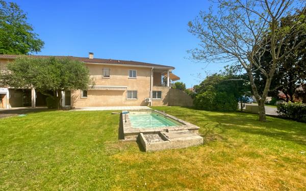 Maison à vendre    5 pièces •  Mont-de-Marsan