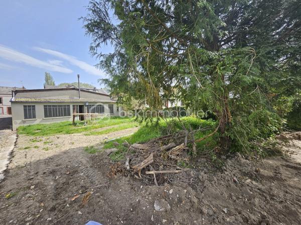 Immeuble mixte de 606 m²