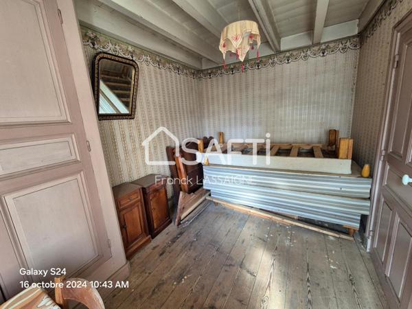 Ancien corps de ferme avec terrain...