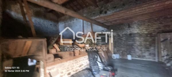 Ancien corps de ferme avec terrain...