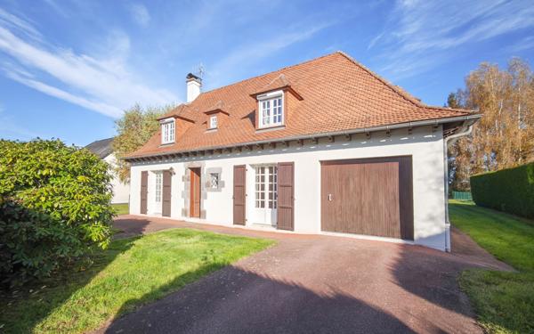 Maison à vendre    6 pièces • 132 m2 Arpajon-sur-Cère