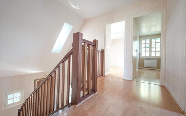 Maison à vendre    6 pièces • 132 m2 Arpajon-sur-Cère