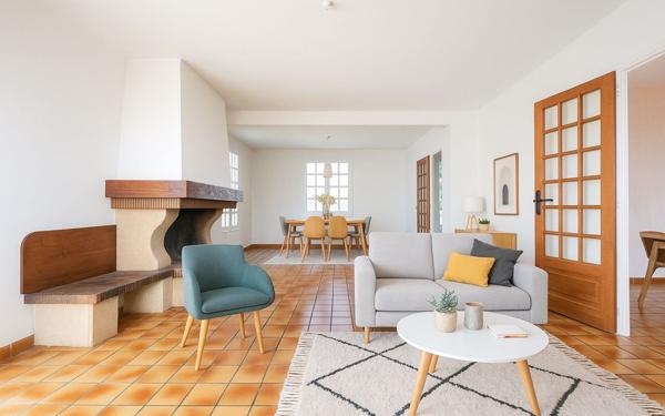 Maison à vendre    6 pièces • 132 m2 Arpajon-sur-Cère