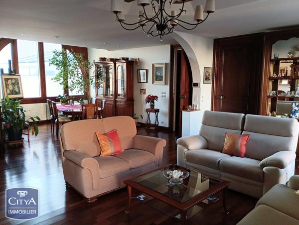 Appartement à vendre 6 pièces 242.79m² Frontignan (34110)