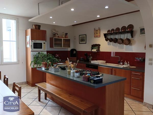Appartement à vendre 6 pièces 242.79m² Frontignan (34110)