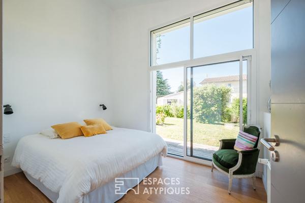 Épure et lumière : un écrin contemporain au sud de Niort