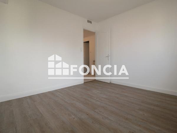 Location Appartement 3 pièces 63.22 m² - 56 BIS RUE DE LA LIBERTE Fontaine 38600