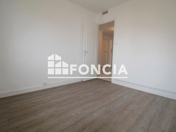Location Appartement 3 pièces 63.22 m² - 56 BIS RUE DE LA LIBERTE Fontaine 38600