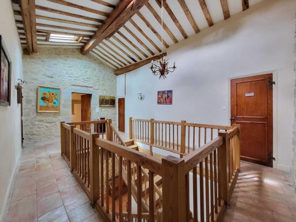 Domaine de charme. Piscine chauffée. Maison climatisé. Vaste jardin.