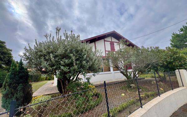 Maison à vendre    3 pièces •  Dax