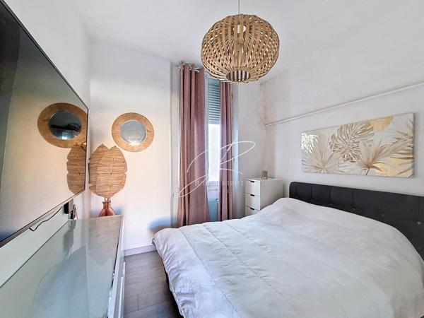 Appartement T3 2 chambres 52 m² et combles
