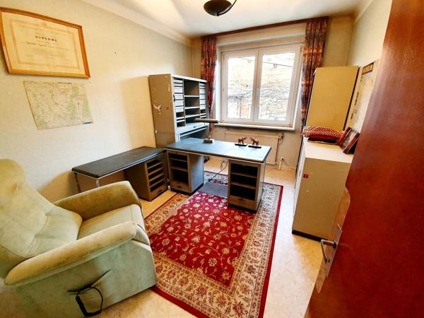 Ensemble immobilier d'environ 420 m2 au sol à Niederbronn-les-bains.