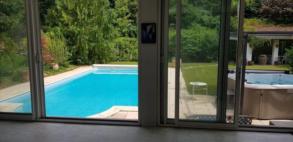 Maison avec piscine sur les hauteurs du Brunstatt