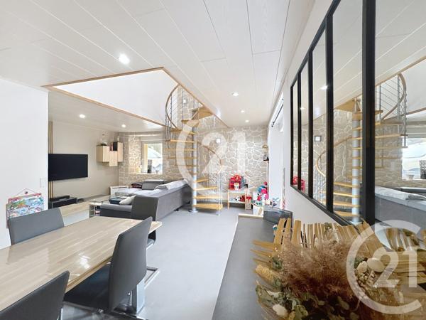 Appartement T5 à vendre  5 pièces - 109,05 m2 CHAMPEY - 70