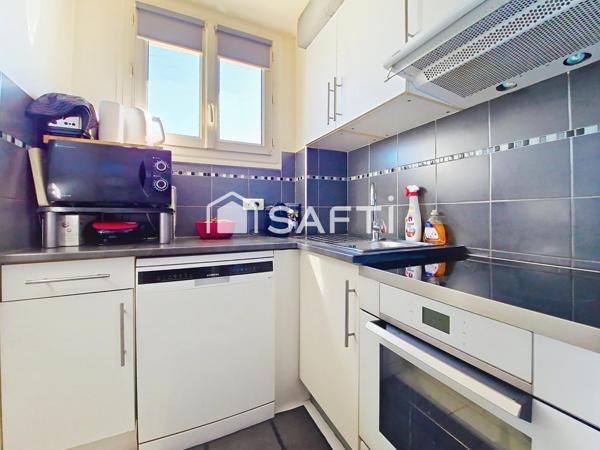 Appartement au dernier étage et à proximité de toutes les commodités