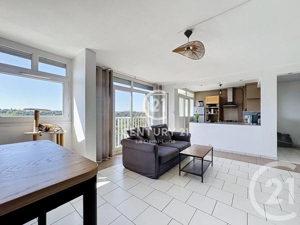 Appartement T4 à vendre  4 pièces - 79 m 2   BRIGNAIS  - 69