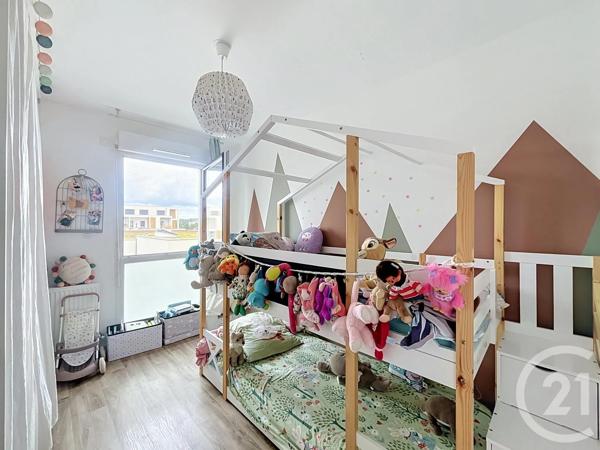 Appartement T4 à vendre  4 pièces - 79 m 2   BRIGNAIS  - 69