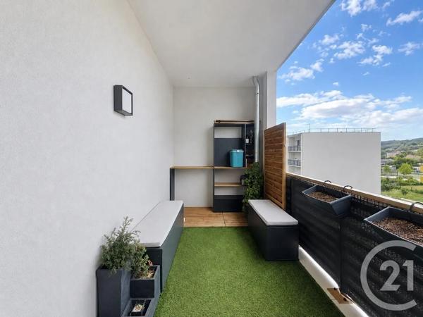 Appartement T4 à vendre  4 pièces - 79 m 2   BRIGNAIS  - 69