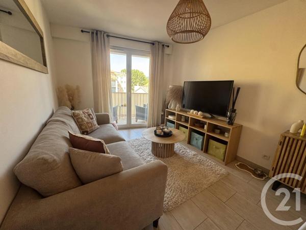 Appartement F2 Bis à vendre  2 pièces - 39,06 m 2   STE MAXIME  - 83