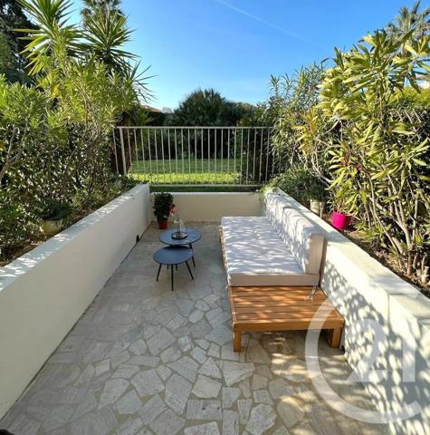 Appartement F1 à vendre  1 pièce - 27,96 m 2   JUAN LES PINS  - 06