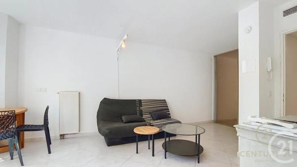Appartement F1 à vendre  1 pièce - 27,96 m 2   JUAN LES PINS  - 06