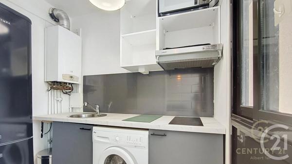 Appartement F1 à vendre  1 pièce - 27,96 m 2   JUAN LES PINS  - 06