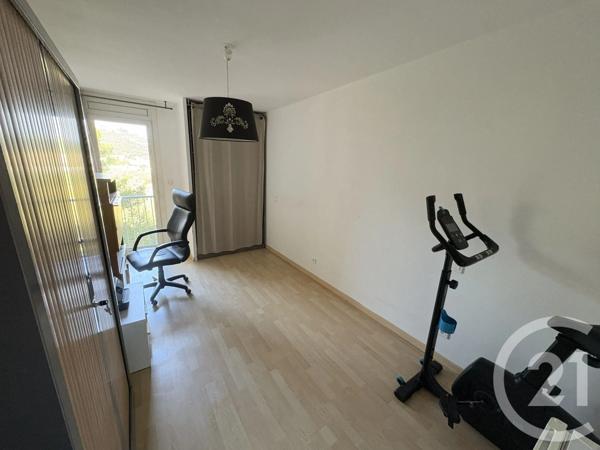 Appartement à vendre  4 pièces - 87 m 2   LA SEYNE SUR MER  - 83