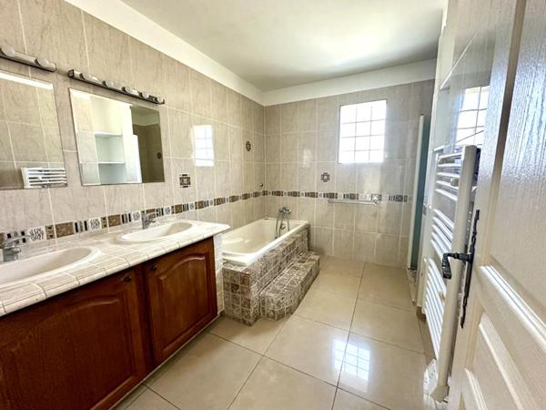 Viila Plain pied 111m² - 4 Chambres