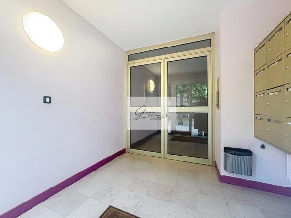 Appartement Coup de Cœur 70 m² – 3 pieces  – Parking – Cave – 3 Balcons – Le Perreux-sur-Marne