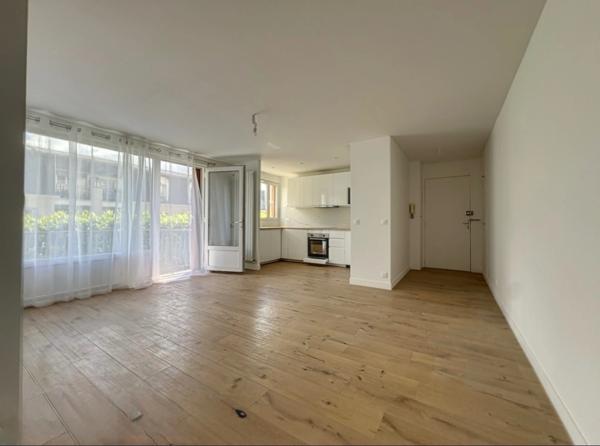 Appartement Coup de Cœur 70 m² – 3 pieces  – Parking – Cave – 3 Balcons – Le Perreux-sur-Marne