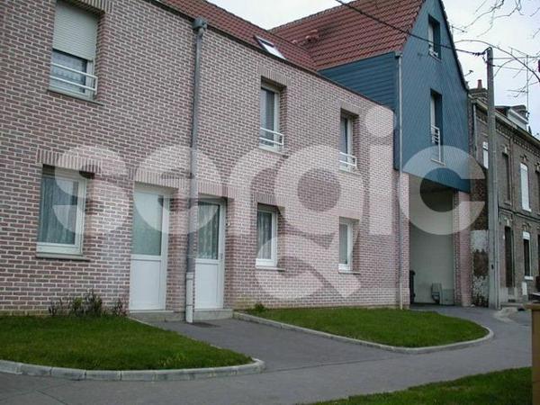 Location 2 Pieces 28 80000 Amiens 25 0043 01 0028
