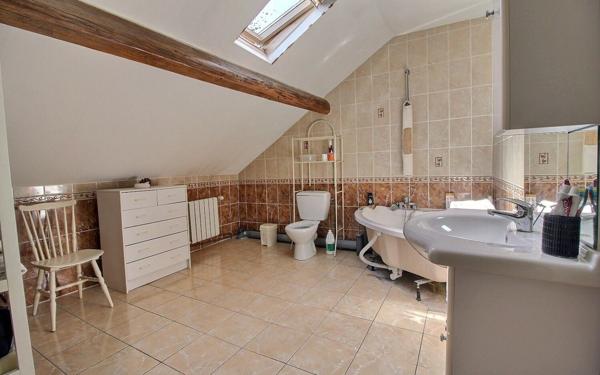 Maison à vendre    5 pièces •  Le Creusot